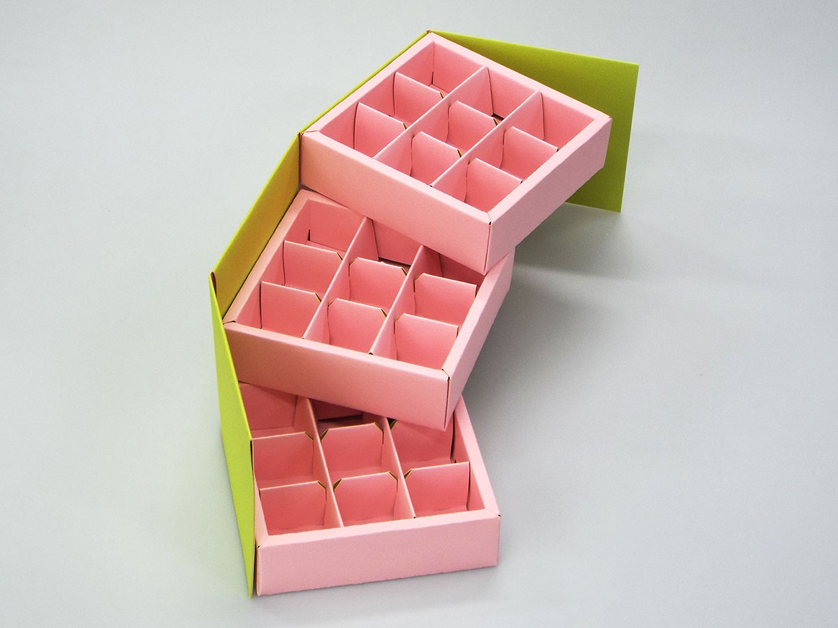 3段重化粧箱ボックス07