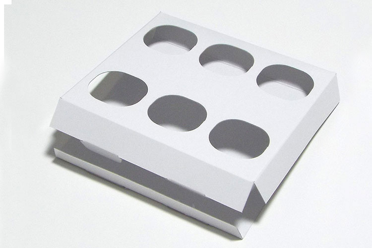 チューブ容器商品のカウンター什器組み立て06イメージ