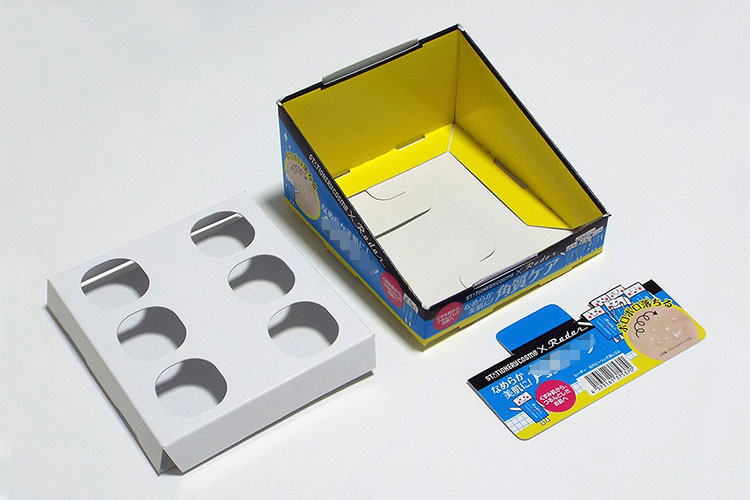 チューブ容器商品のカウンター什器組み立て07イメージ