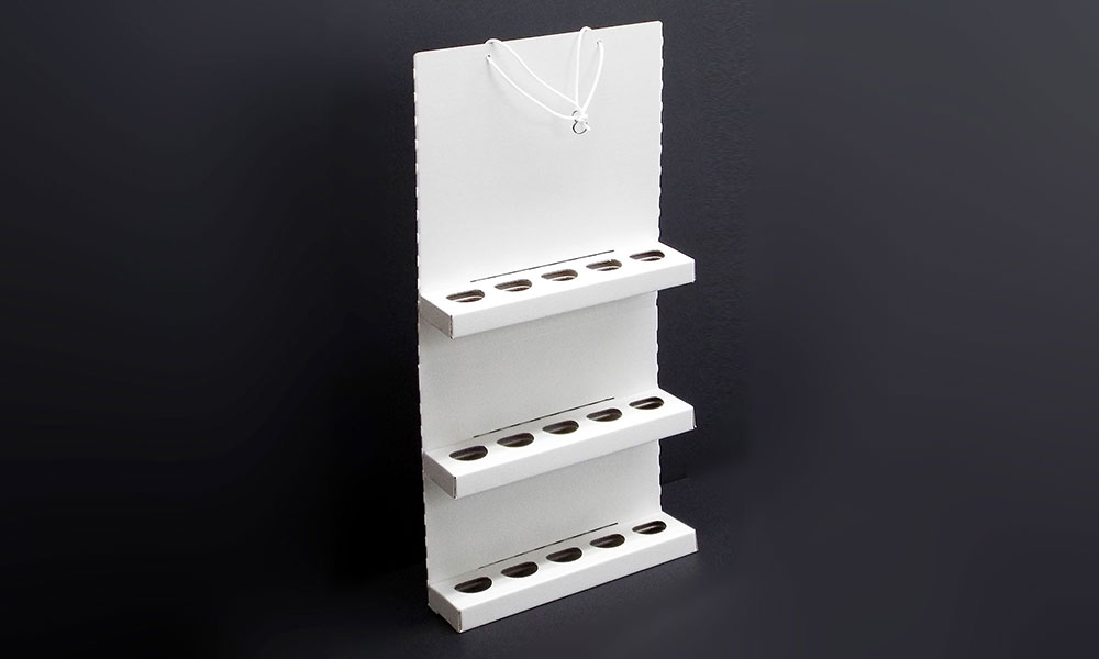 チューブ商品吊り下げ什器02