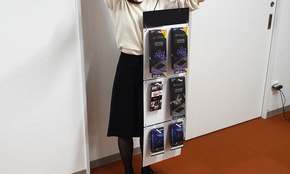 高さ1mの3連結吊り下げフックボード03