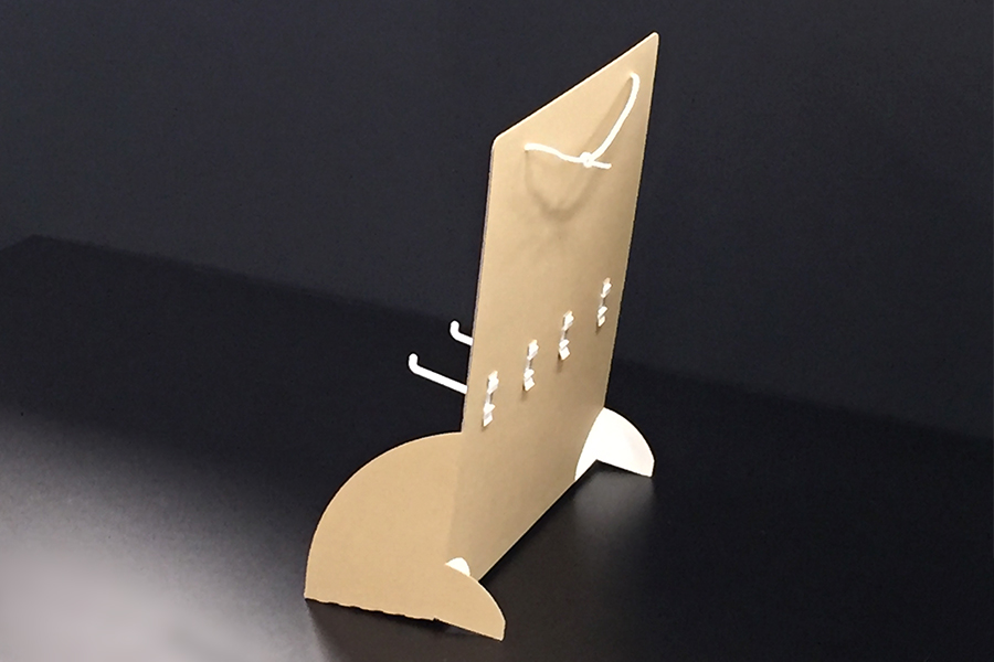 4本フック付き平置き&吊り下げ兼用什器03